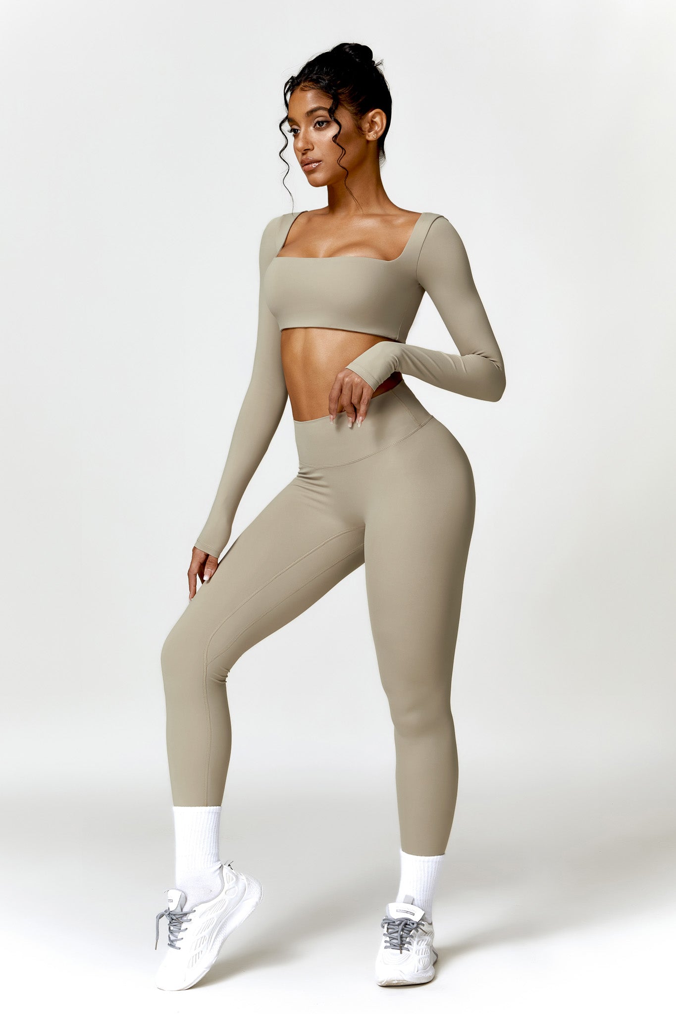 Cropped Manga Longa Camila